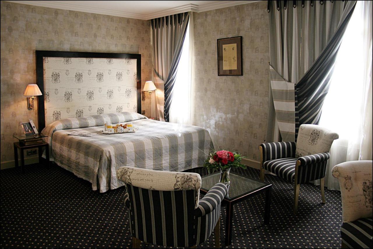 Villa Lutece Port Royal Paris Room photo
